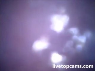 Κορίτσι cums γυρίστηκε από μέσα ένα αιδοίο στο livetopcams pt1